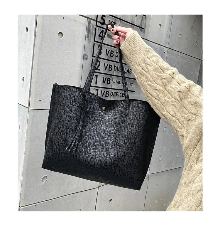 Sora Hobo Tote Bag