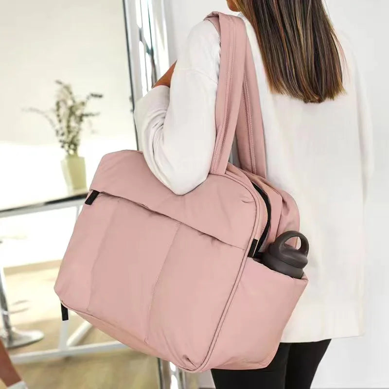 The Aria Duffel
