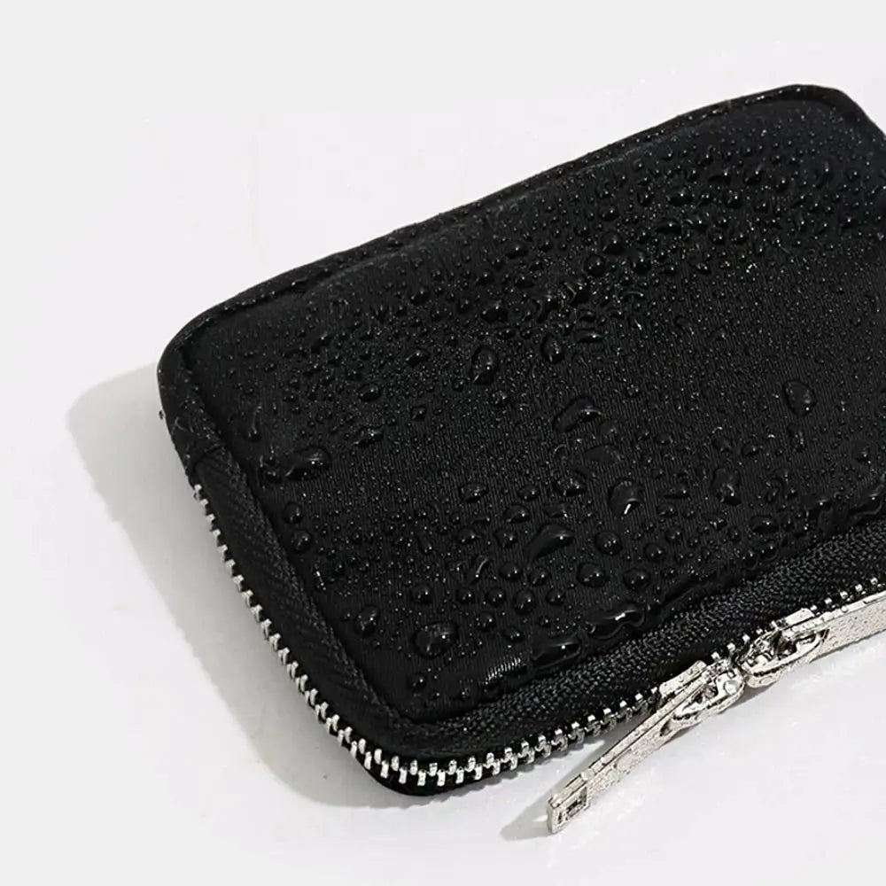 The Noah Pouch
