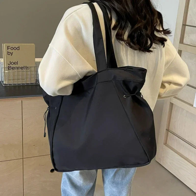 The Aesthetic Drawstring
